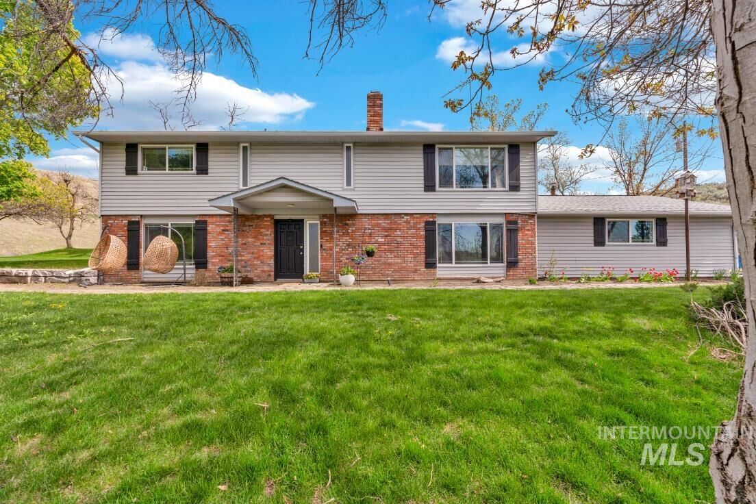 Property Photo: 13100 N Horseshoe Bend Road ID 83714