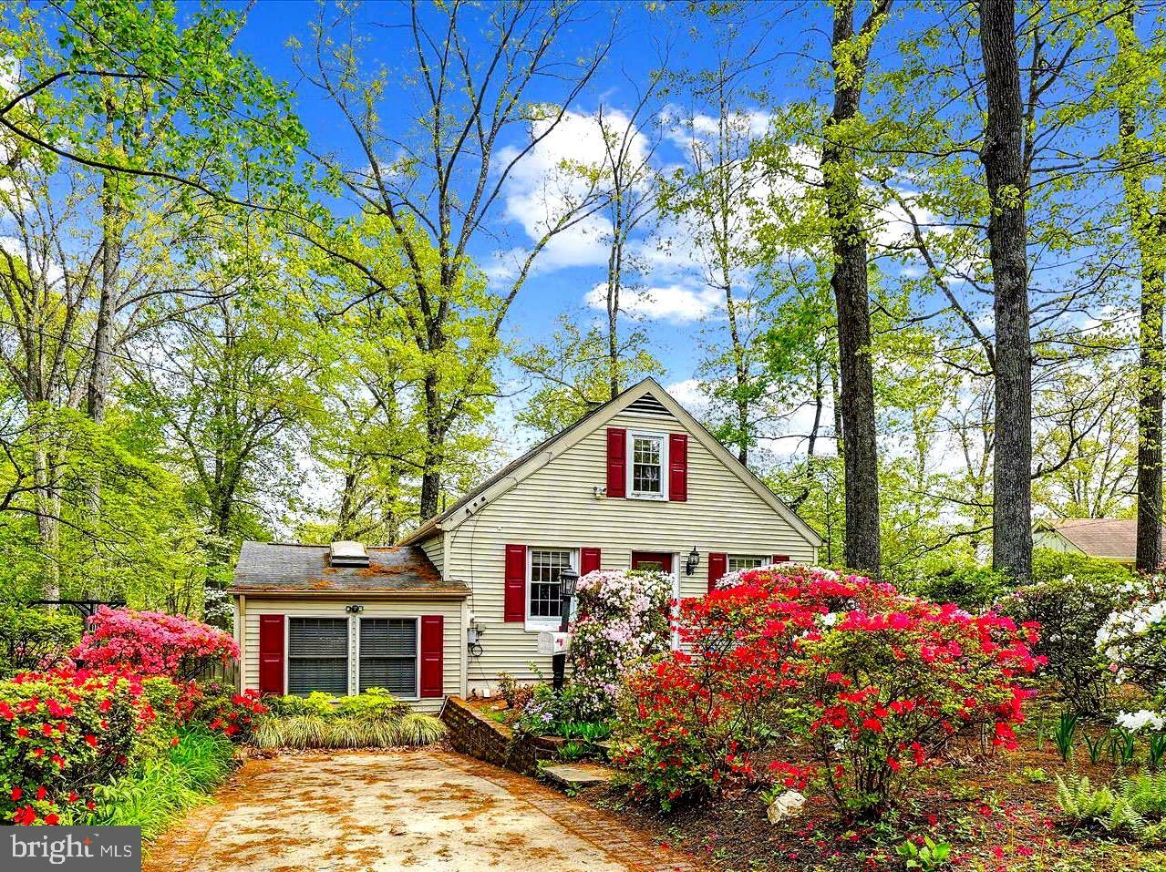 Property Photo: 3433 Executive Avenue VA 22042