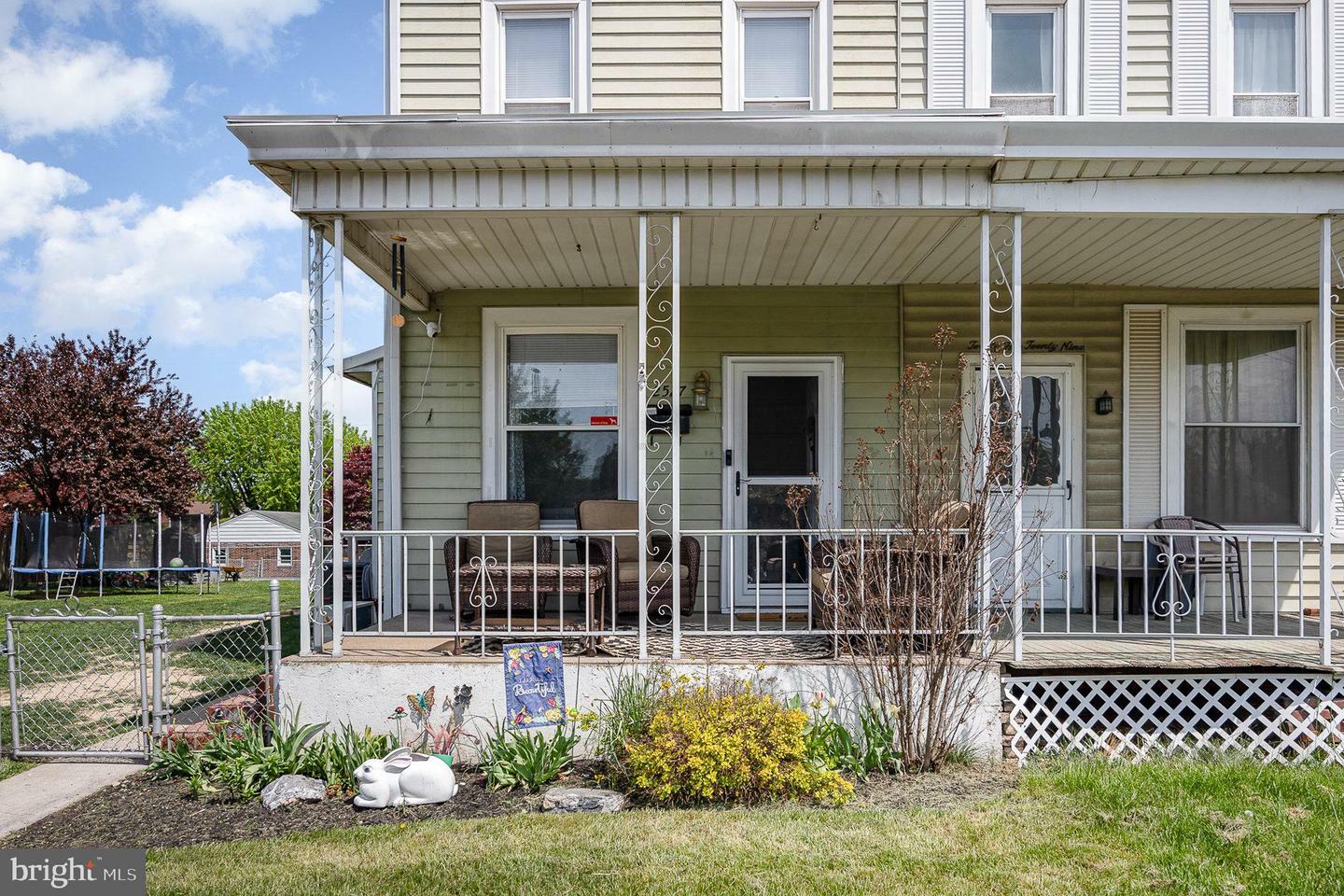 Property Photo: 2527 S 3rd Street PA 17113