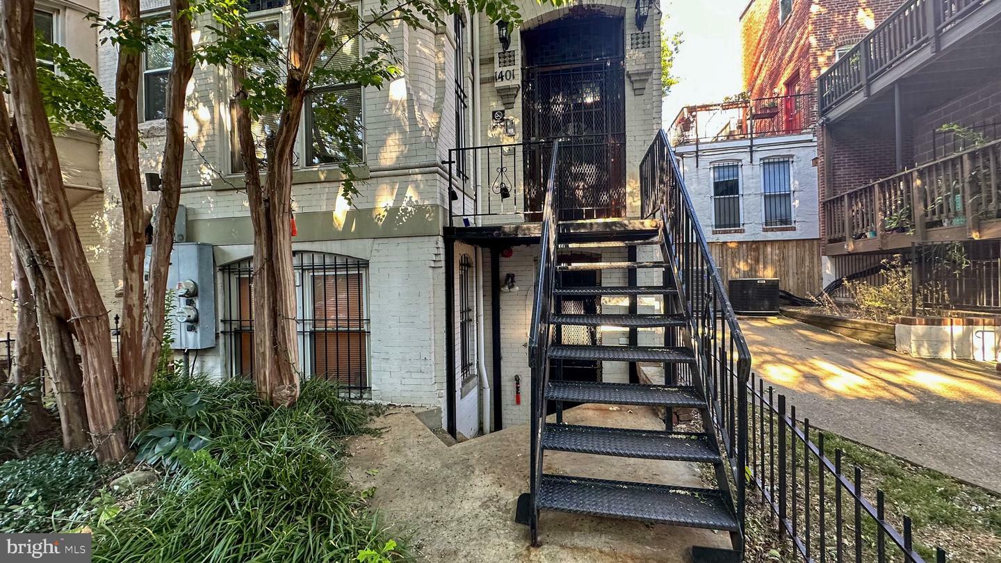 Property Photo: 1401 12th Street NW B DC 20005