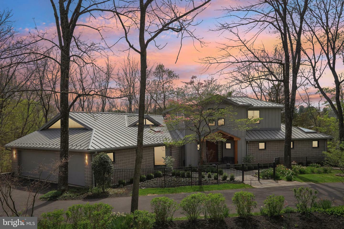 Property Photo: 20 Woodhill Road PA 18940