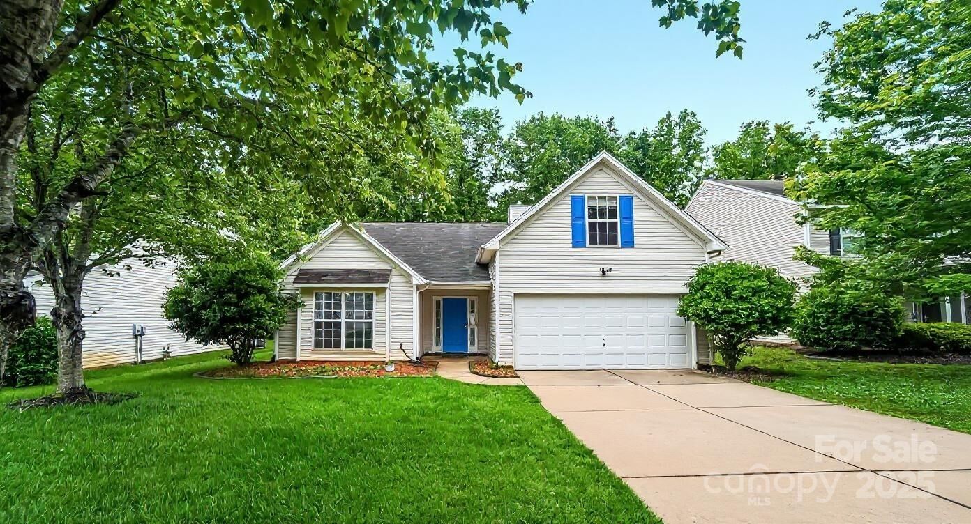 Property Photo:  1863 New Castle Drive  SC 29707 