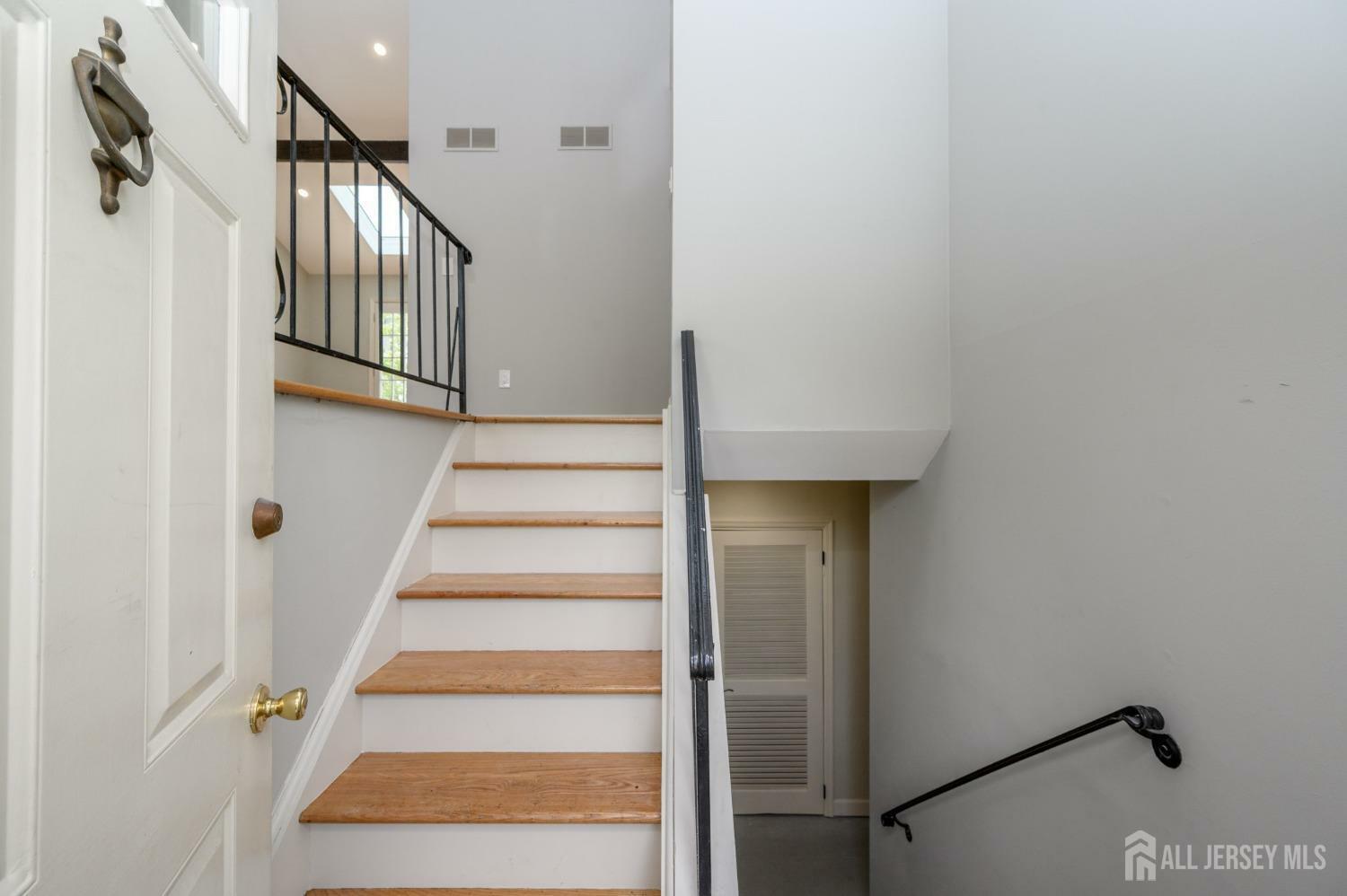 Property Photo: 318 Sunnyside Terrace NJ 08807