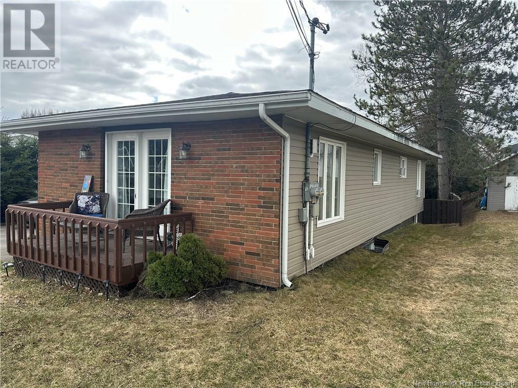 Property Photo:  14 Pine Street  NB E3Y 1B1 
