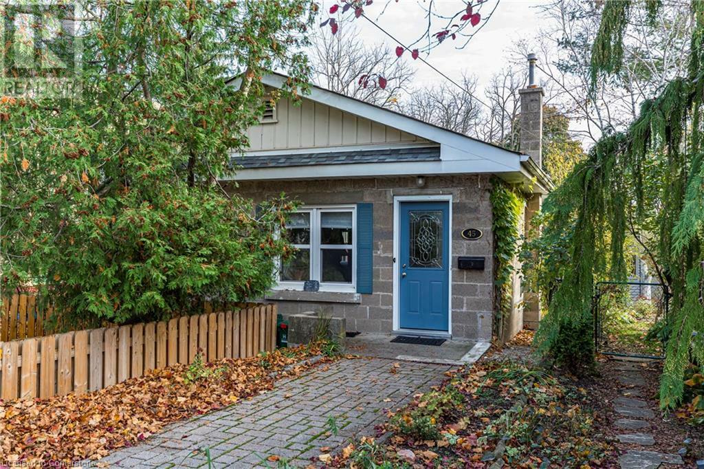 Property Photo:  45 Market Street North  ON L9H 2Y6 