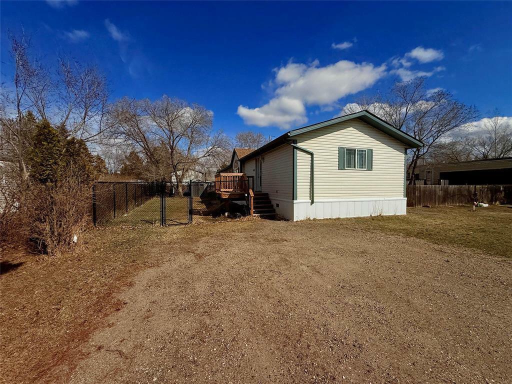 116 Spruce Street  Brandon MB R7A 7W8 photo