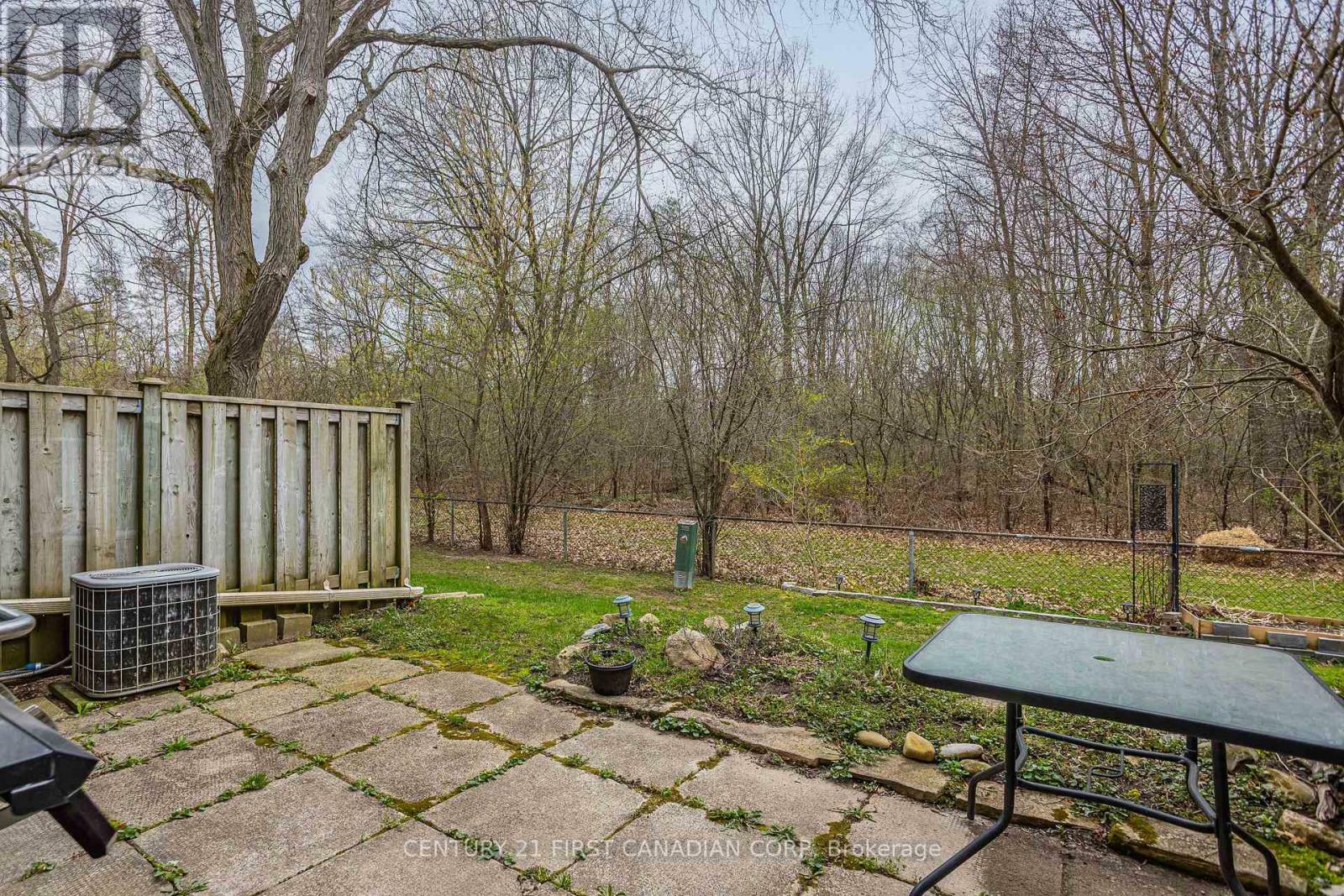 Photo de la propriété: 591 Griffith Street 13 ON N6K 2S5