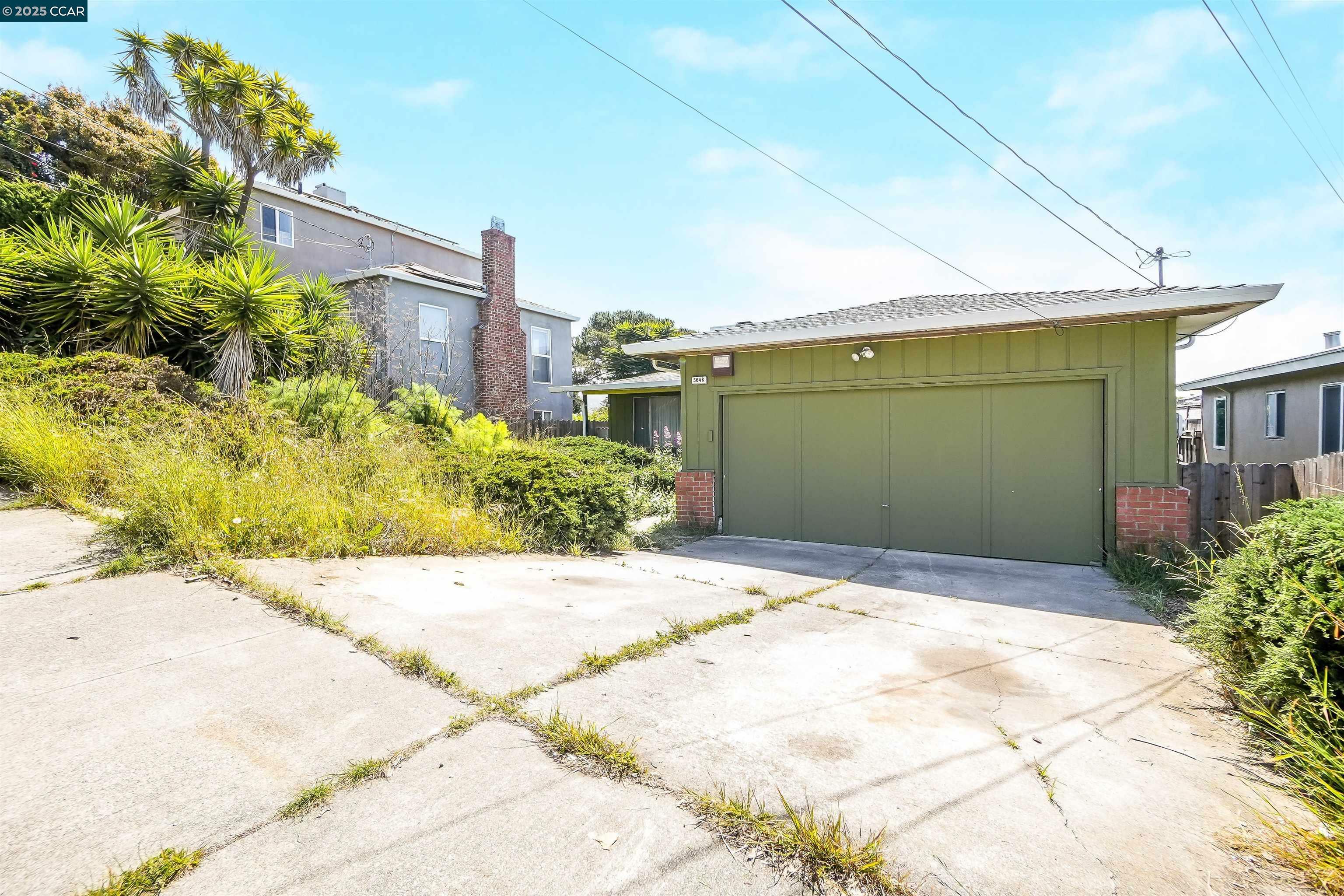 Property Photo: 5648 Burlingame Ave CA 94804