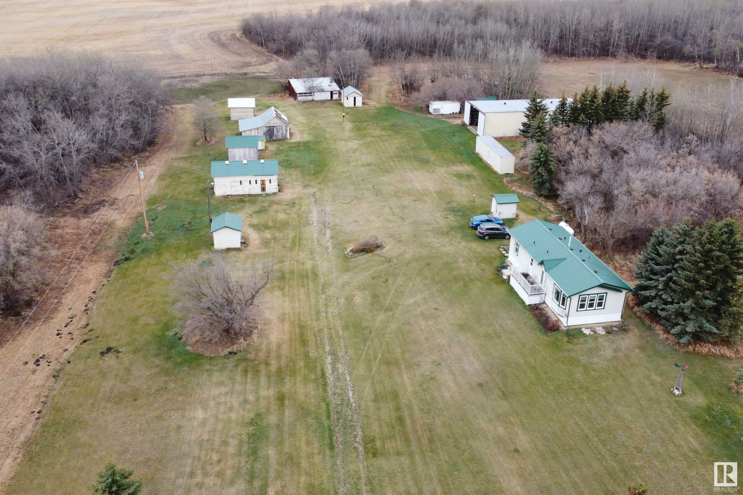Property Photo: 514030 Range Road 163 AB T0B 3H0