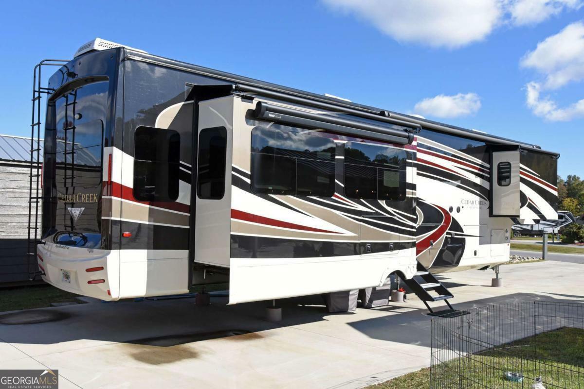 Property Photo: 330 Mountain Creek Road GA 30512