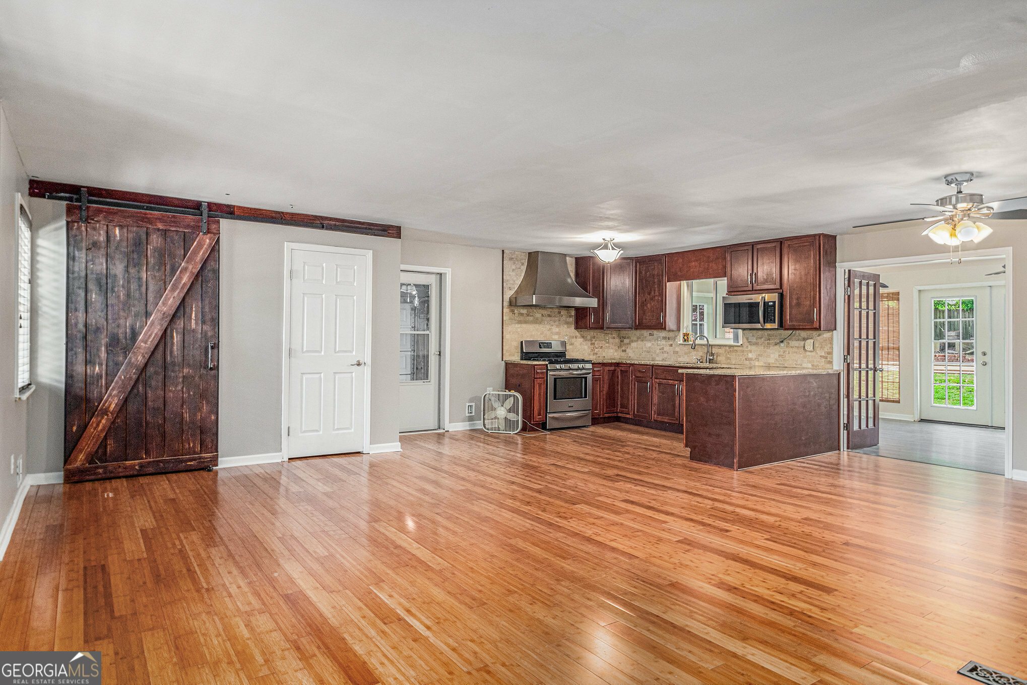 Property Photo: 6431 Courtney Drive GA 30187