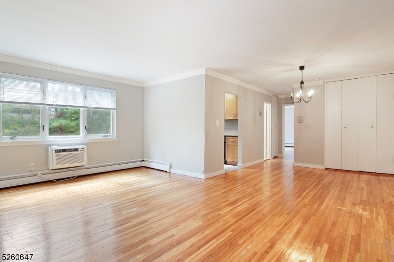 Property Photo: 806 Morris Tpke 2D1 NJ 07078