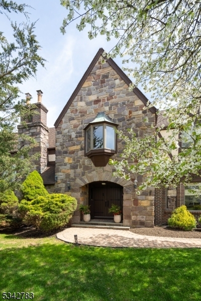 Property Photo: 11 William Penn Rd NJ 07059