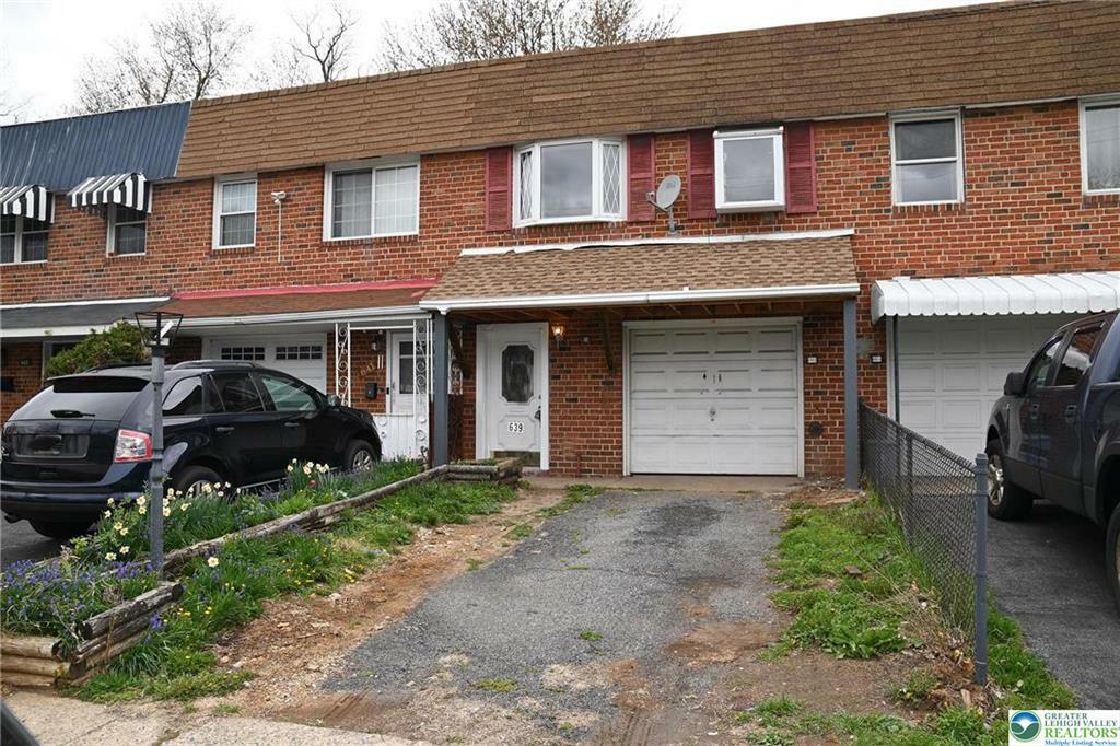 Property Photo: 639 Dixon PA 18103