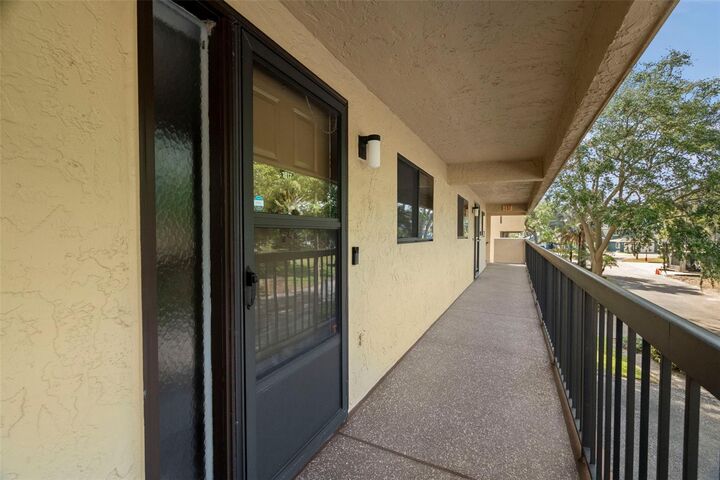 Property Photo: 1817 Golfview Drive 1817 FL 34689