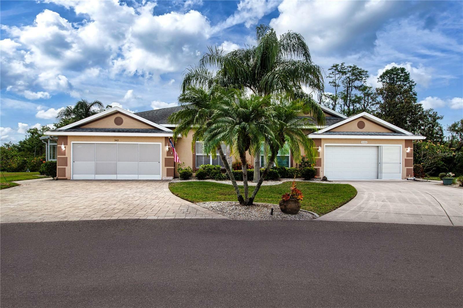 542 Princeton Greens Court 21  Sun City Center FL 33573 photo