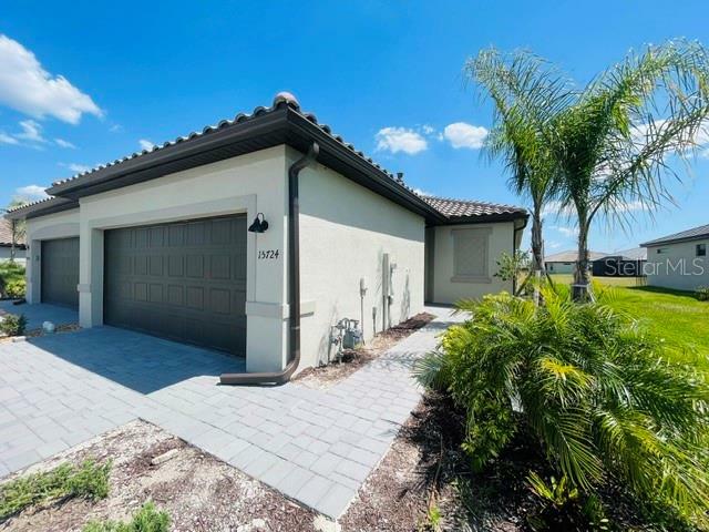 Property Photo: 15724 Sunny Day Drive FL 34211
