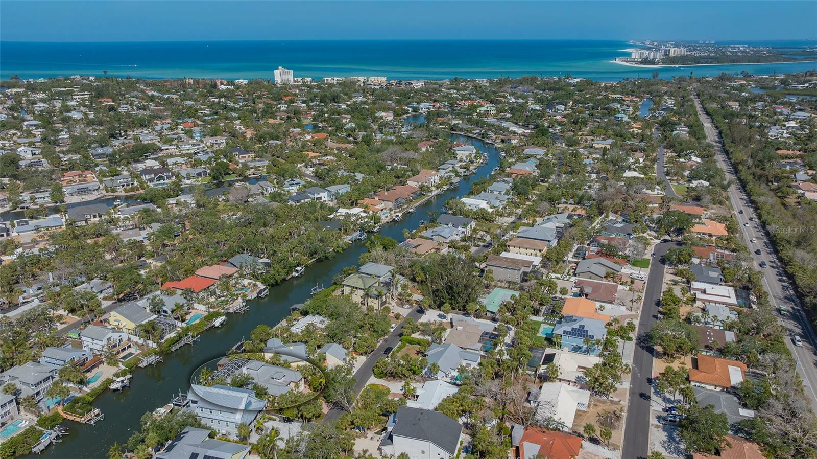 Property Photo: 5024 Commonwealth Drive FL 34242