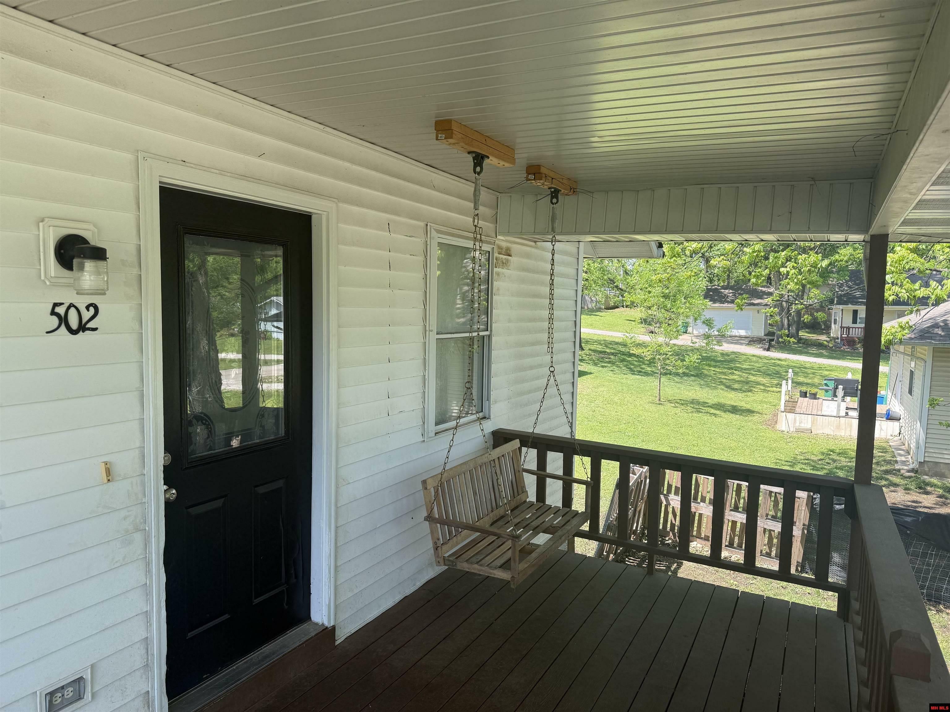 Property Photo: 502 Walnut Street AR 72634