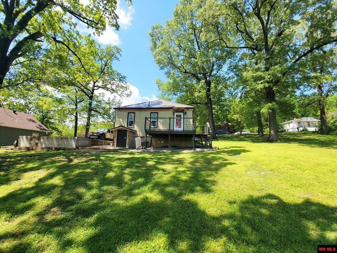 Property Photo: 510 Combs Avenue AR 72626