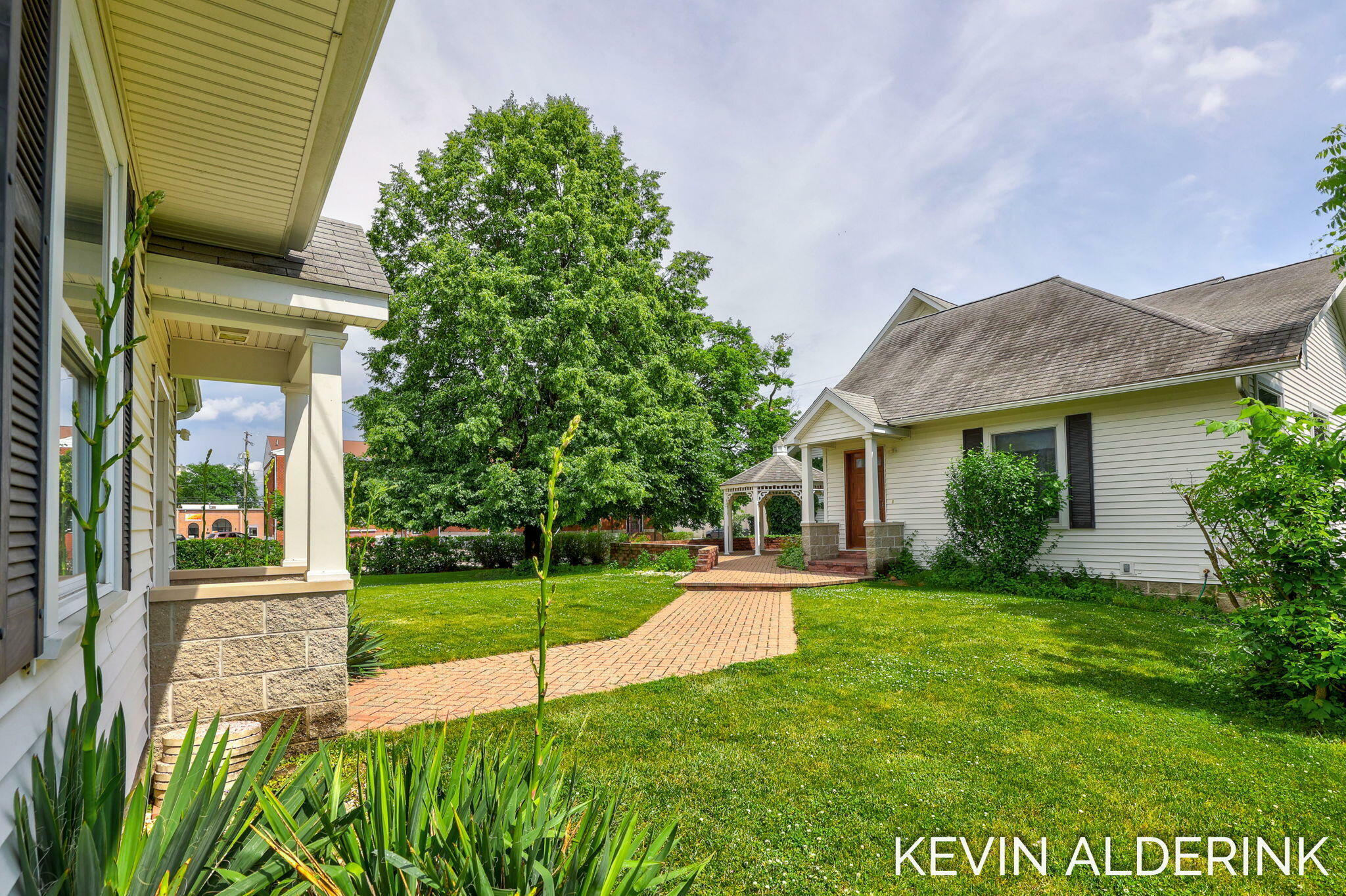 Property Photo:  201 N Woodworth Street  MI 48817 