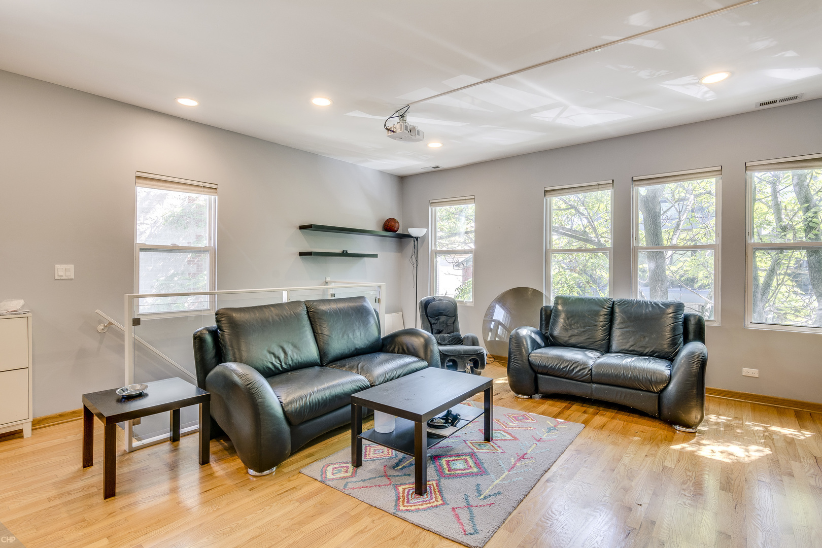 Property Photo: 1538 W Fry Street IL 60642