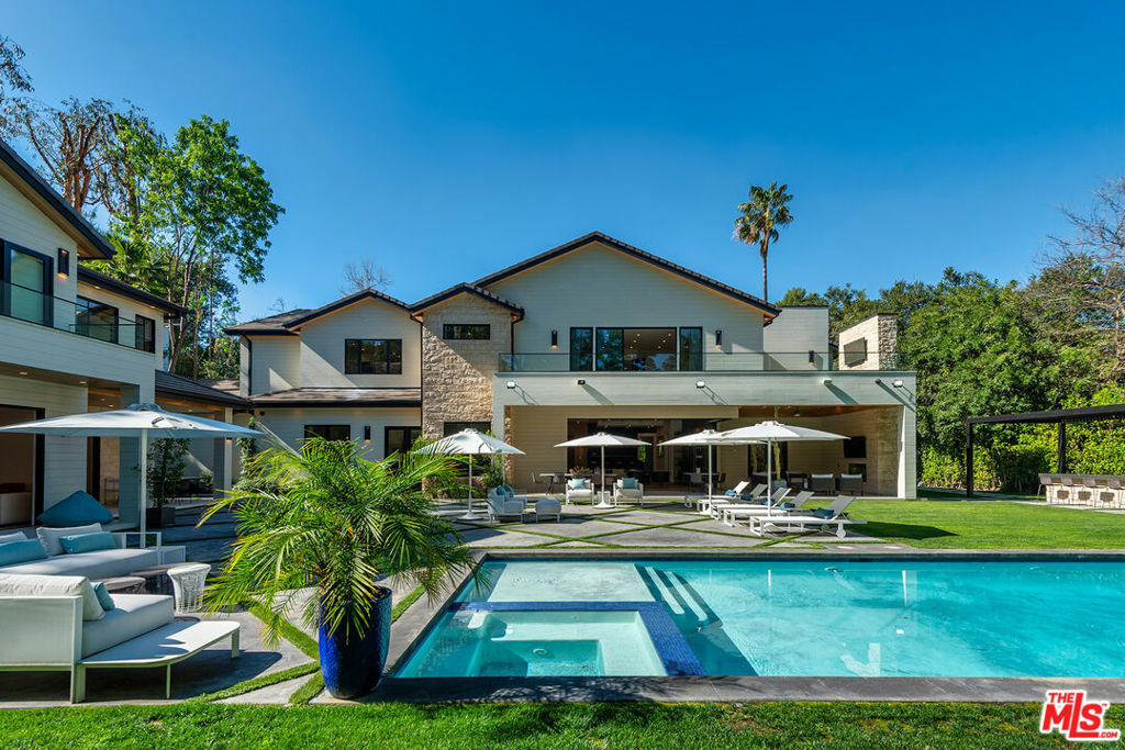 16144 High Valley Place  Encino CA 91436 photo