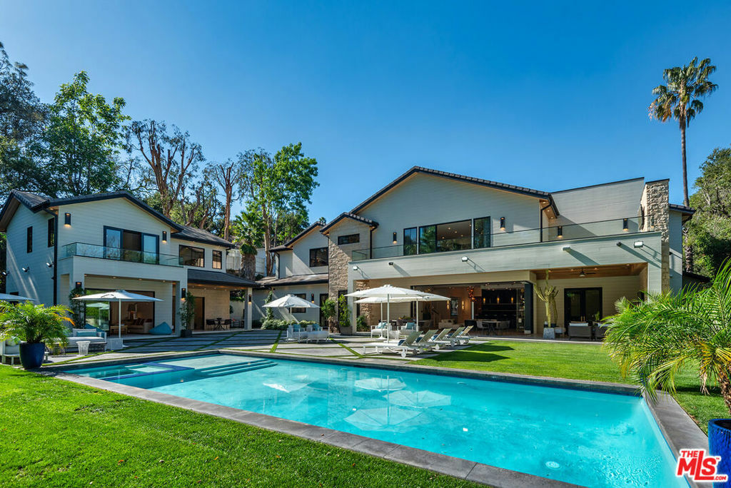 16144 High Valley Place  Encino CA 91436 photo