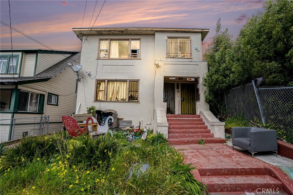 2445 10th Avenue  Oakland CA 94606 photo