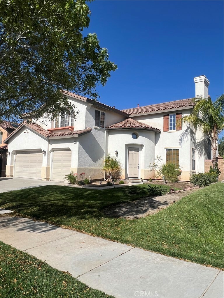 32368 Whispering Willow Drive  Lake Elsinore CA 92532 photo