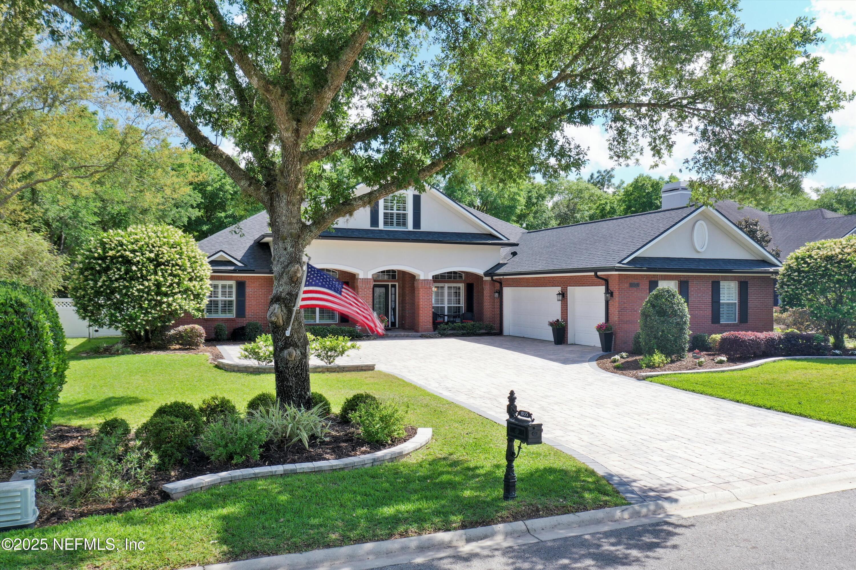 Property Photo:  1035 W Dorchester Drive  FL 32259 