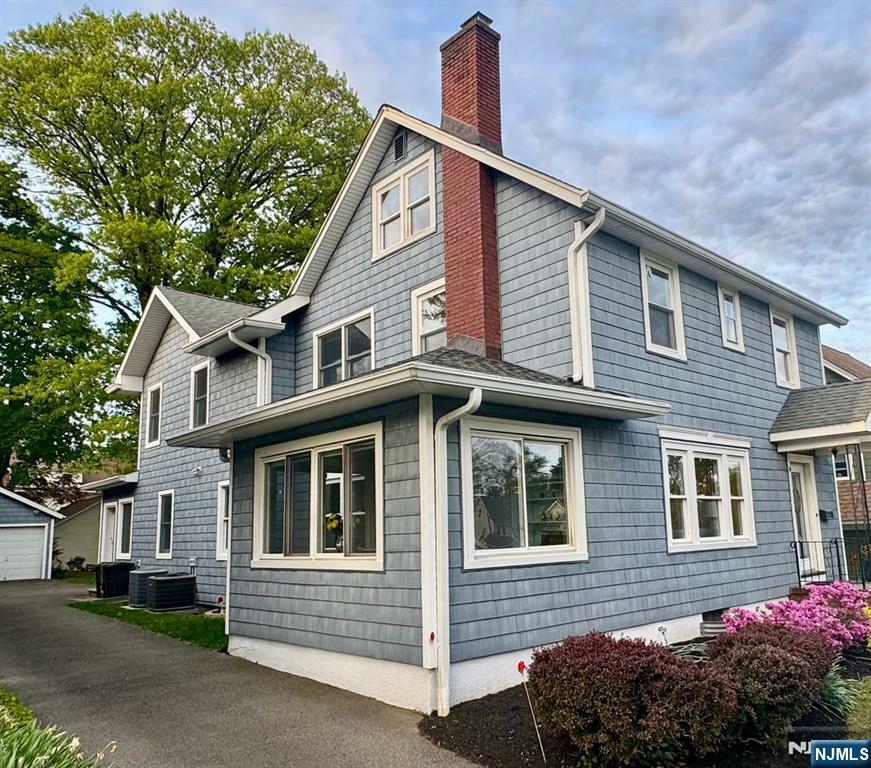 9 Columbus Avenue  Montclair NJ 07042 photo