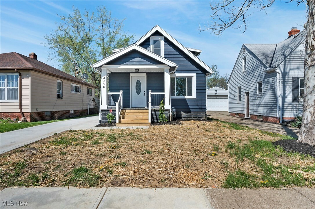 Property Photo: 4394 W 139th Street OH 44135