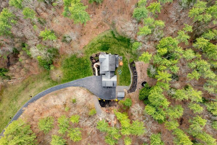 Property Photo:  7 Carol Ann Lane  NH 03031 