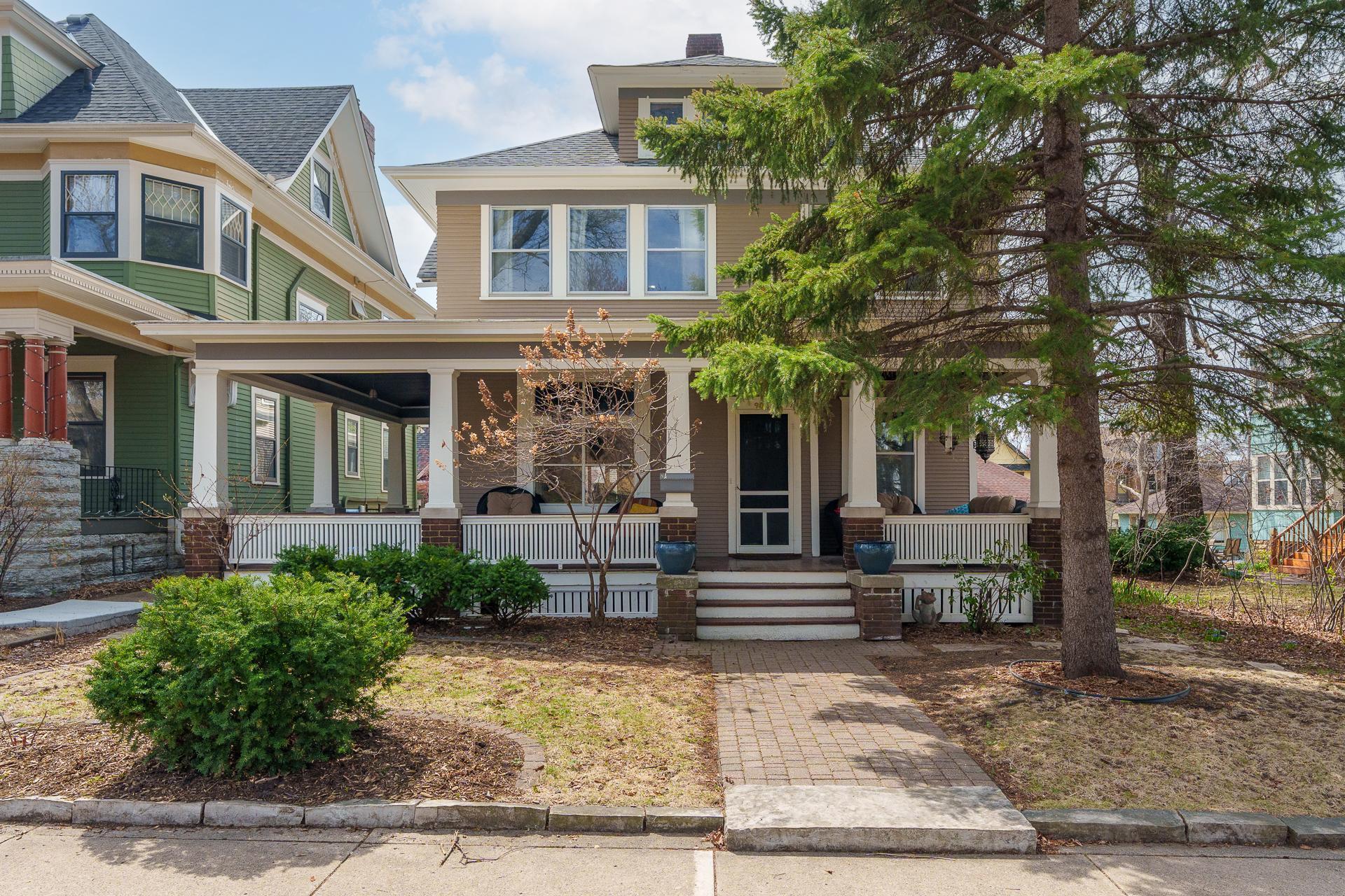 Property Photo: 904 Lincoln Avenue MN 55105
