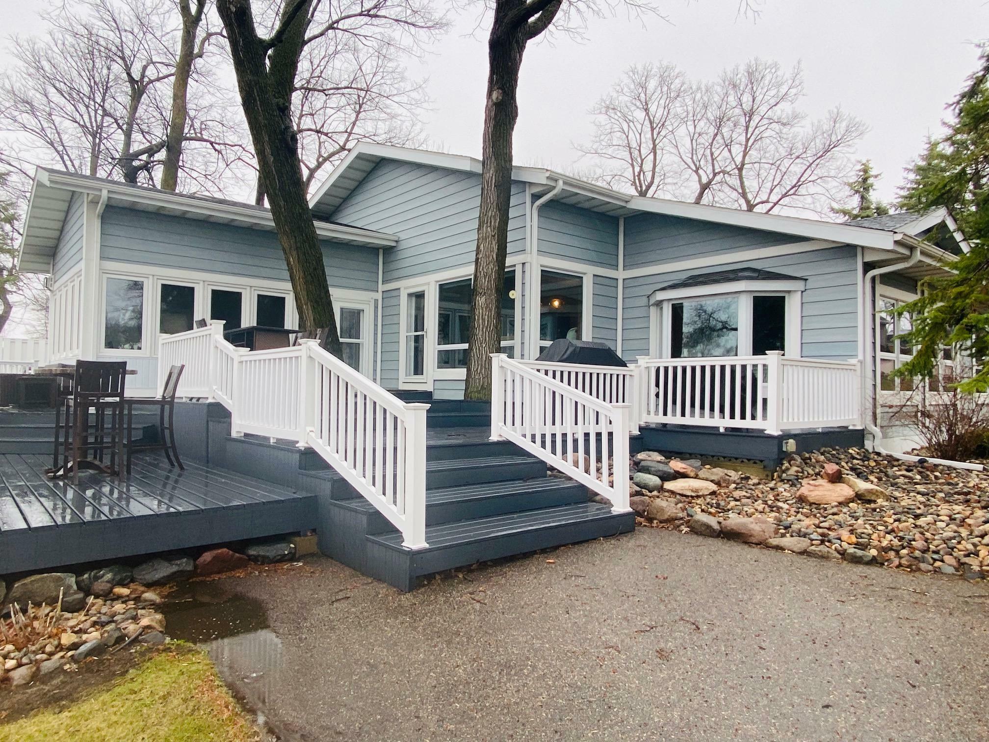 Property Photo: 806 Longview Drive MN 56501