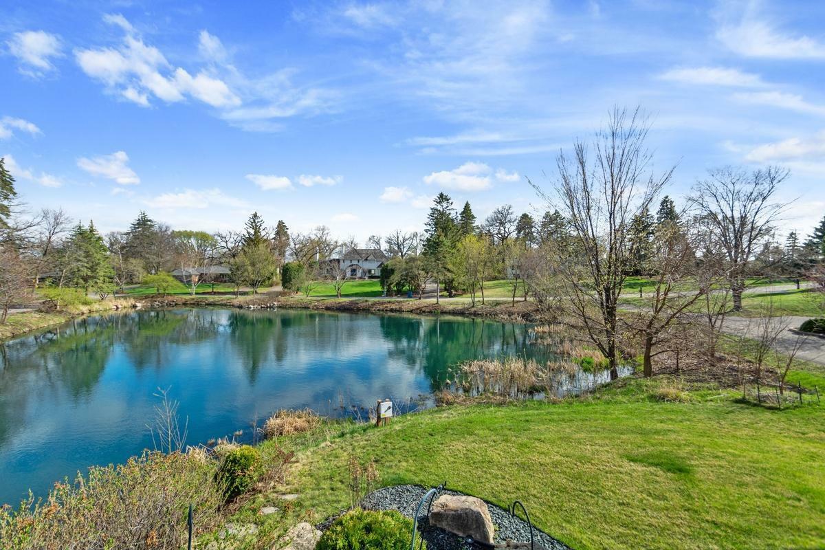 Property Photo:  702 Valley Way  MN 55305 