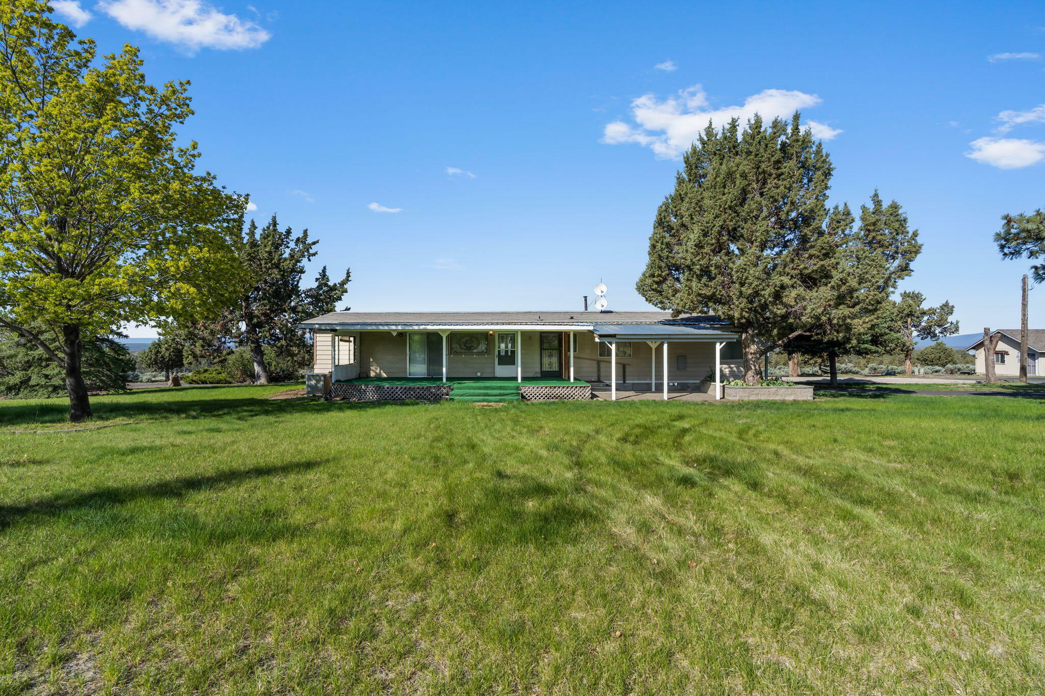 16568 SW Steelhead Road  Terrebonne OR 97760 photo