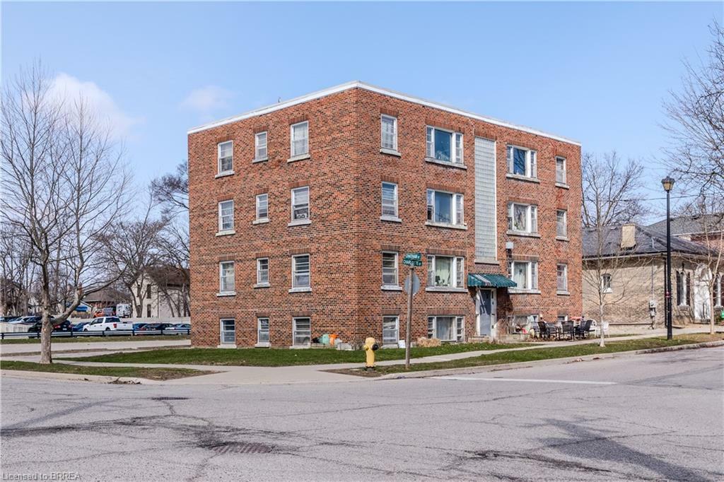 Property Photo: 88 Charlotte Street ON N3T 2X3