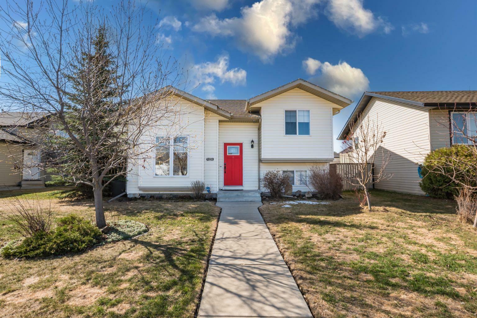 4849 Westbrooke Road  Blackfalds AB T4M 0K7 photo