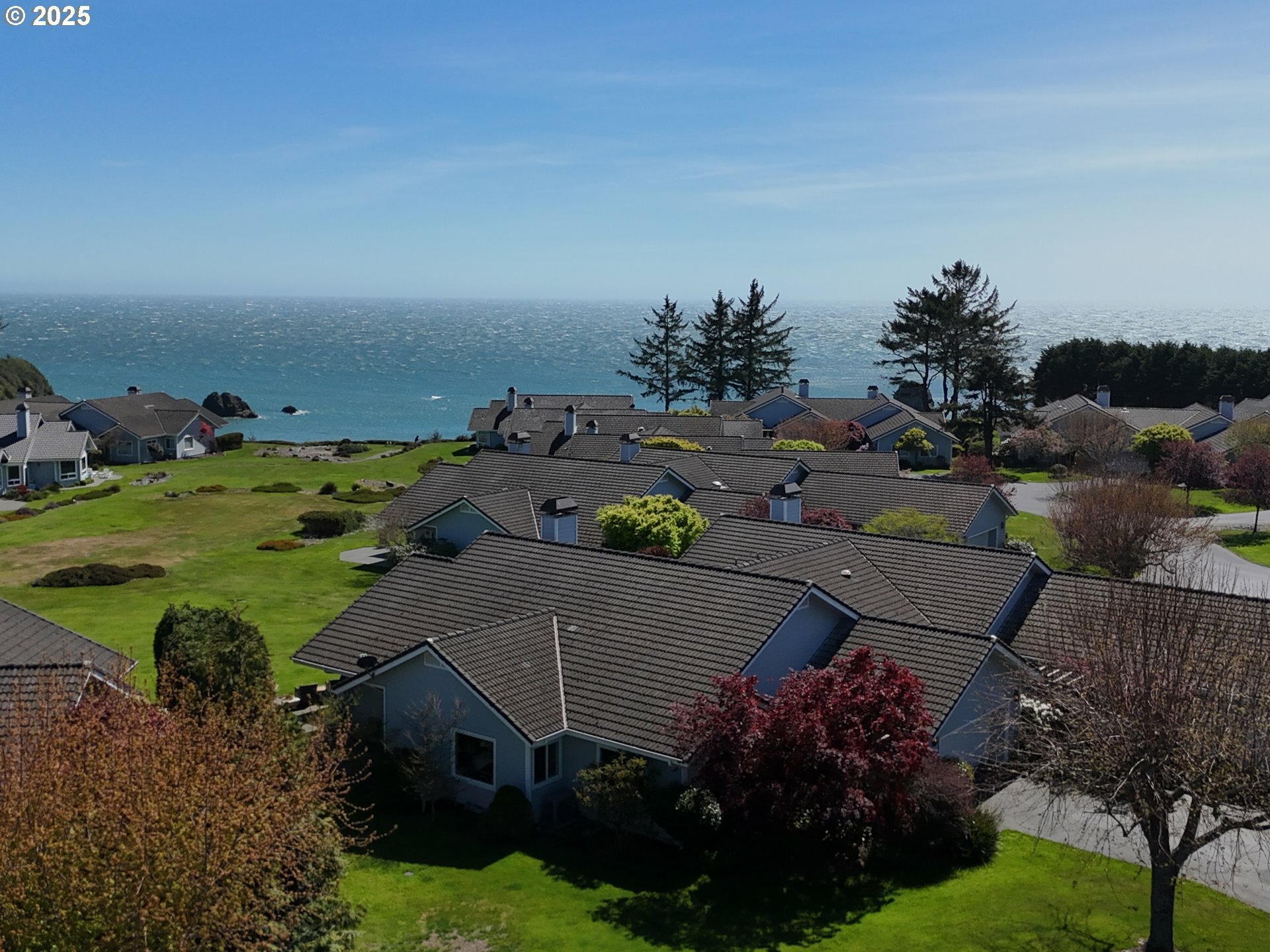 204 Schooner Bay Dr  Brookings OR 97415 photo