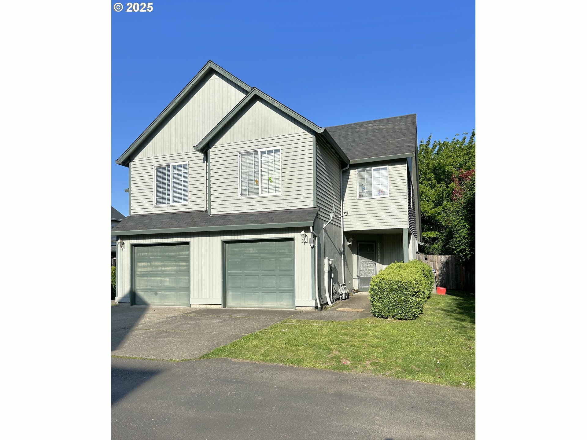 Property Photo: 16760 SW Daffodil St OR 97140