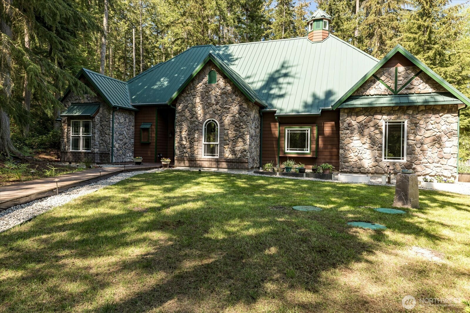 1059  Evergreen Lane  Freeland WA 98249 photo
