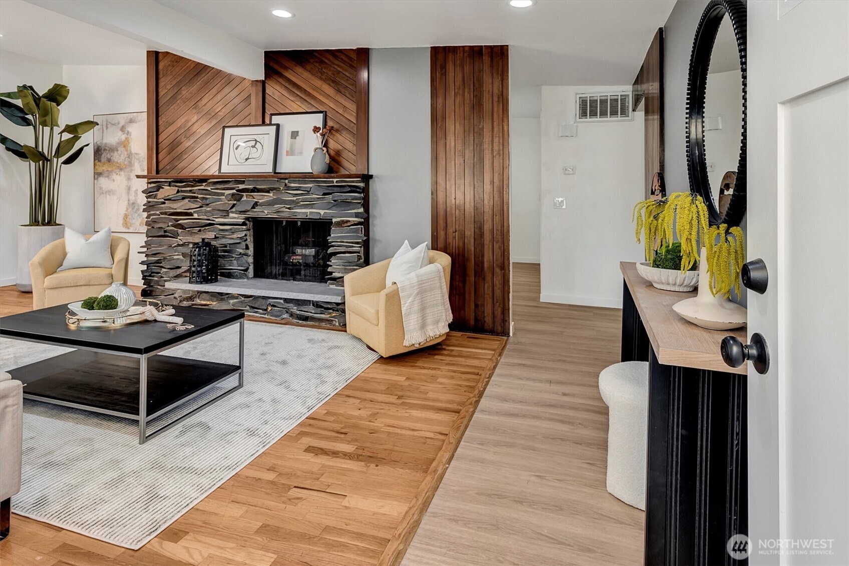 Property Photo:  9512  220th Street SW  WA 98026 