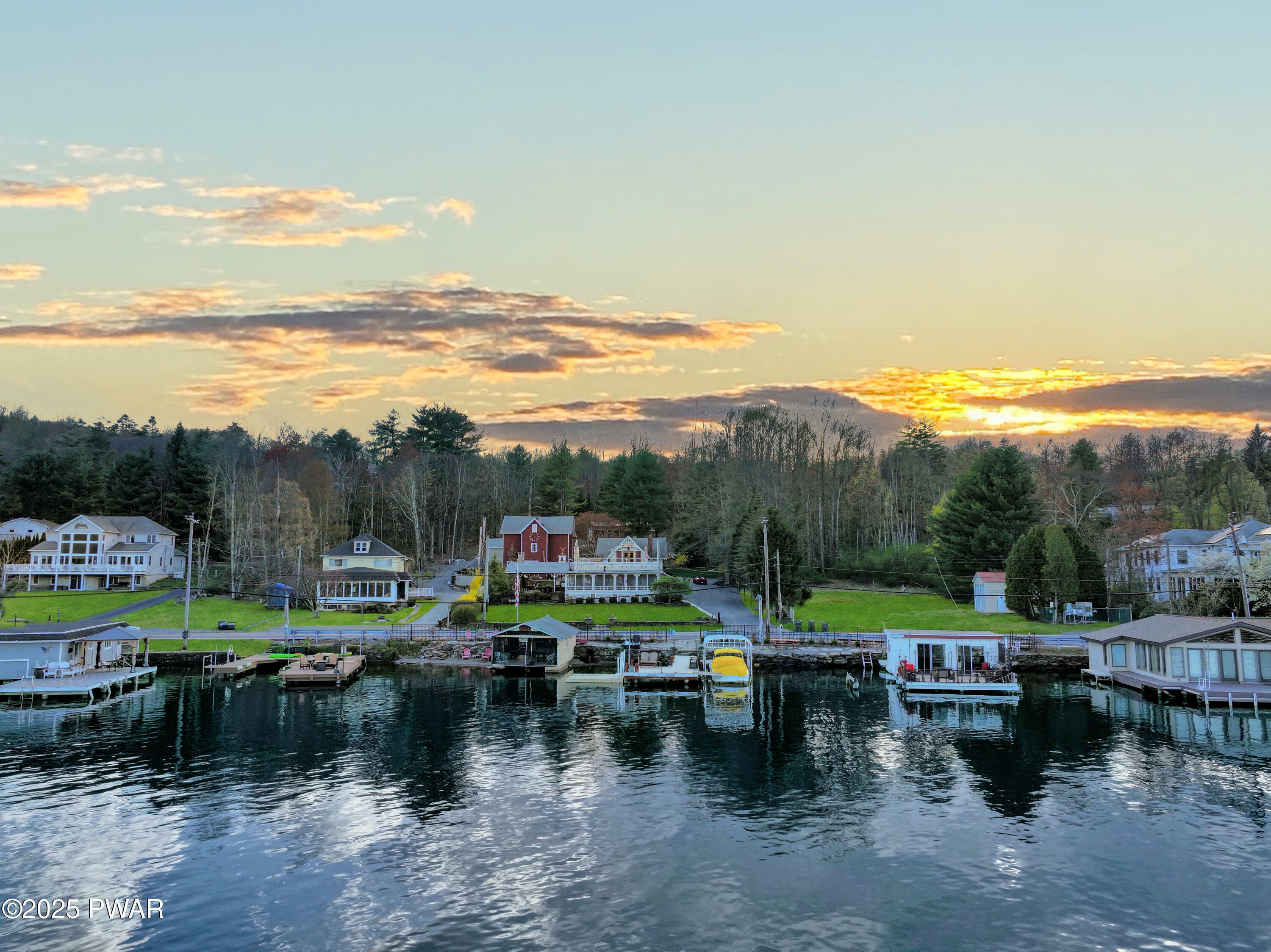 Property Photo: 2633 Lakeside Drive PA 18618