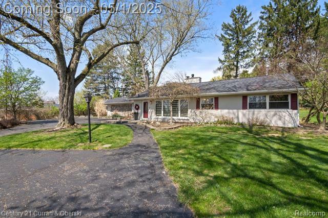 Property Photo: 34038 Brittany Drive MI 48335