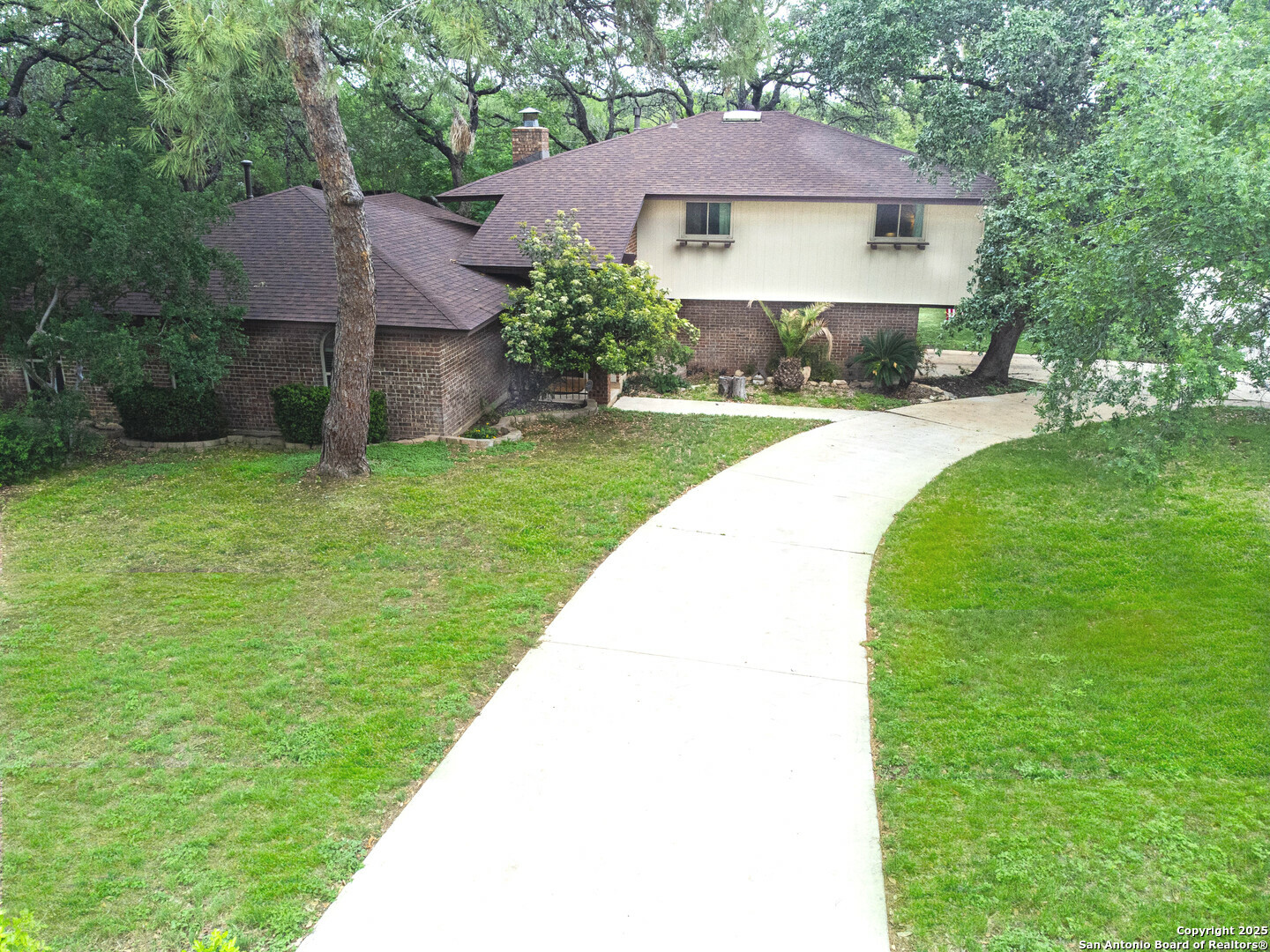 Property Photo: 301 Sagecrest TX 78232