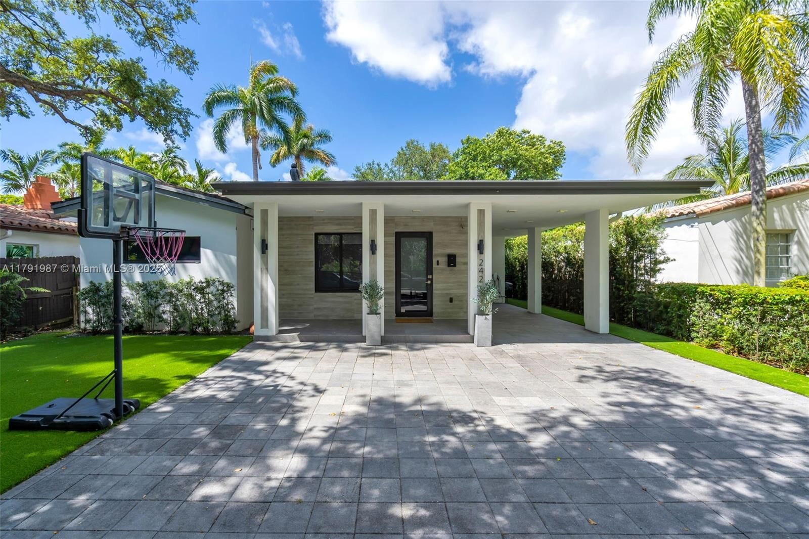 Property Photo:  242 SW 31st Rd  FL 33129 