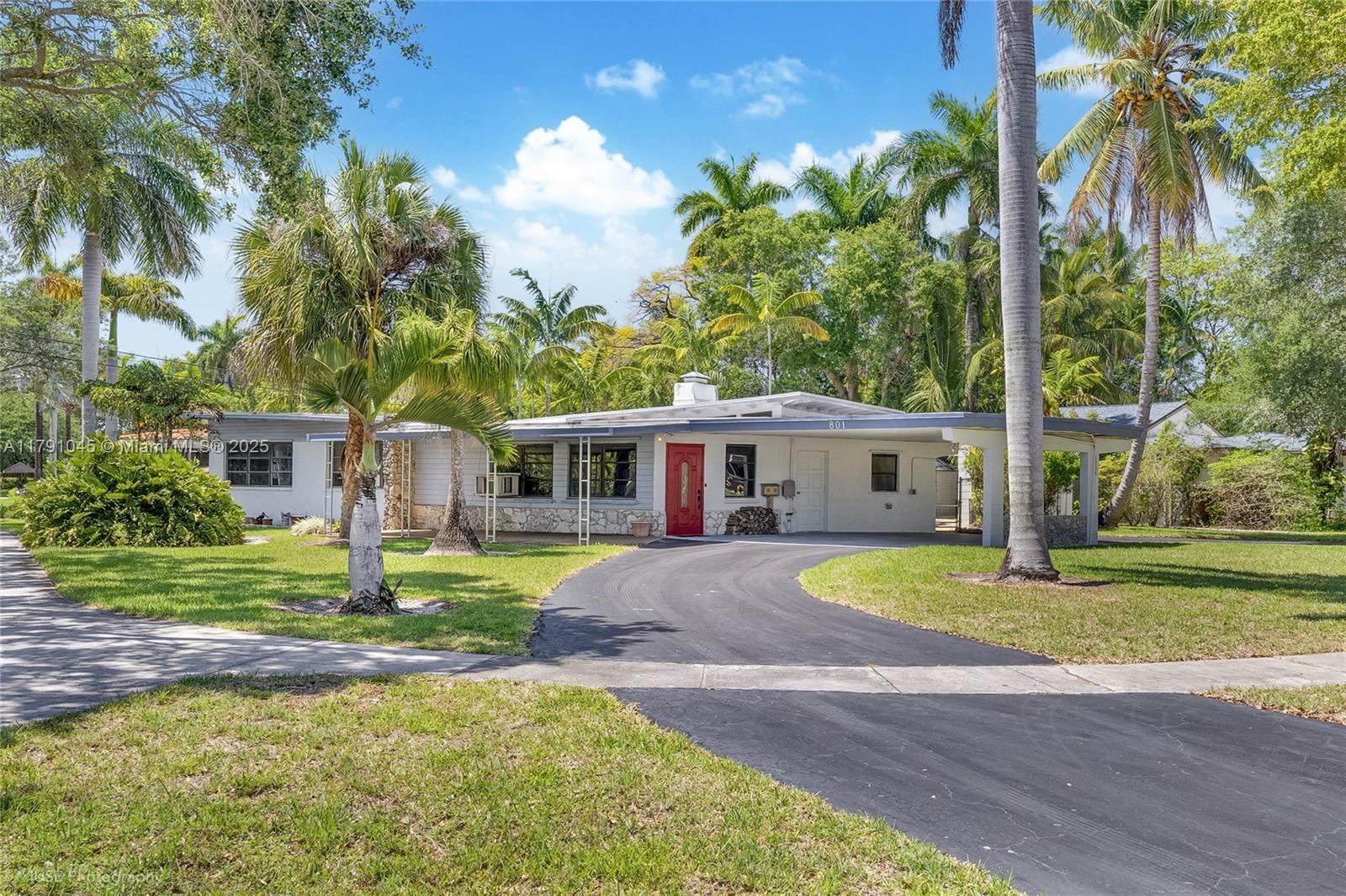 Property Photo: 801 Orchid Dr FL 33317