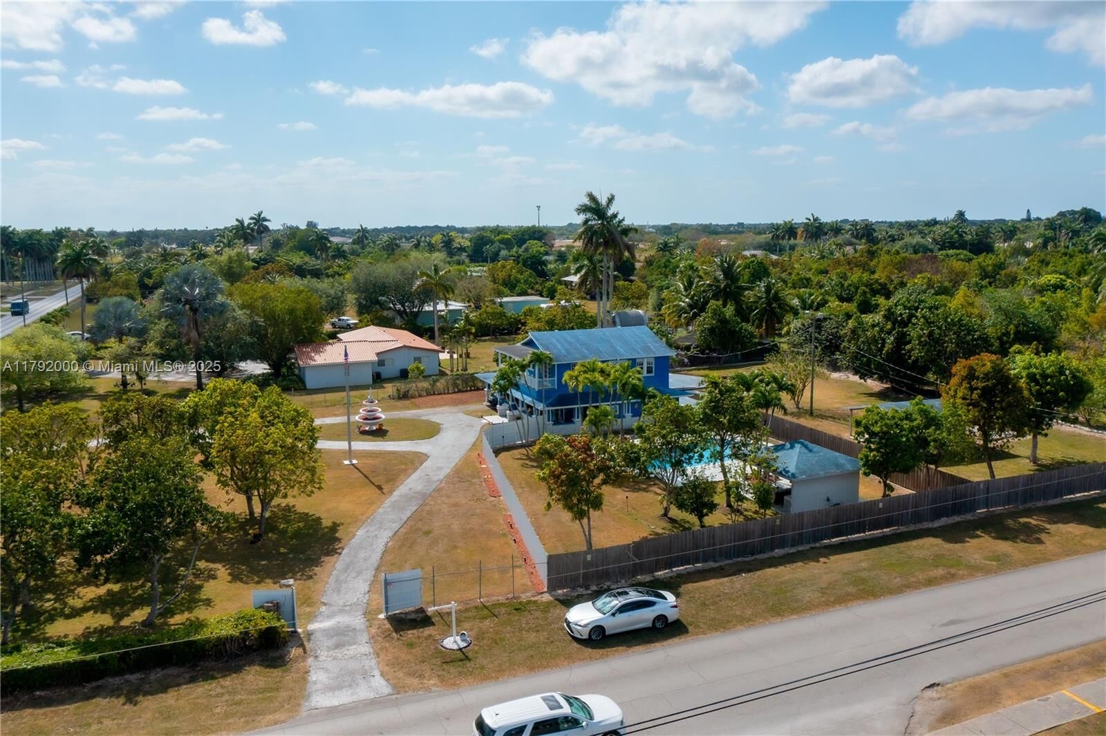 Property Photo: 17201 SW 296th St FL 33030